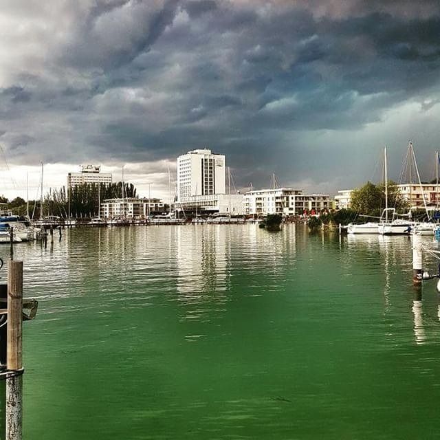 Vízpart, strand, kültéri medencék