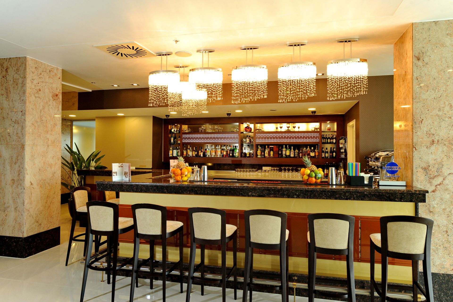 Lobby bar