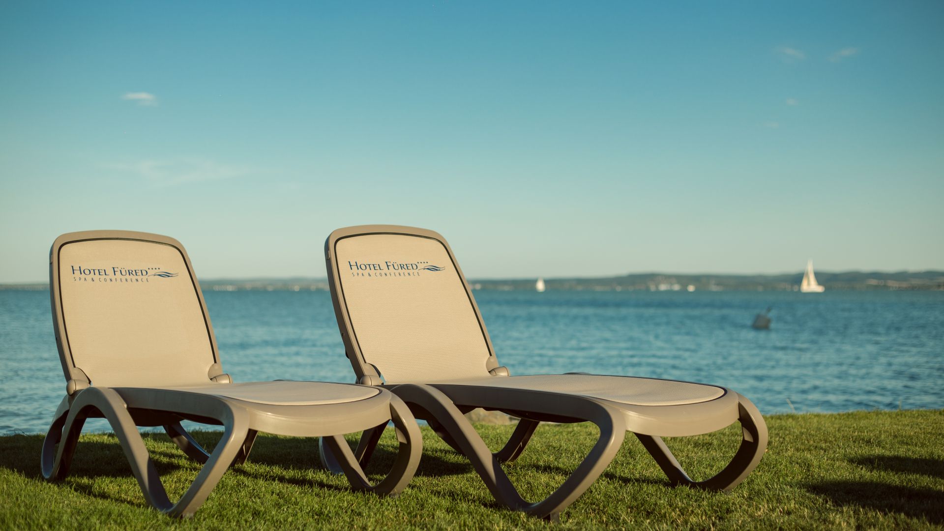 Vízpart, strand, kültéri medencék