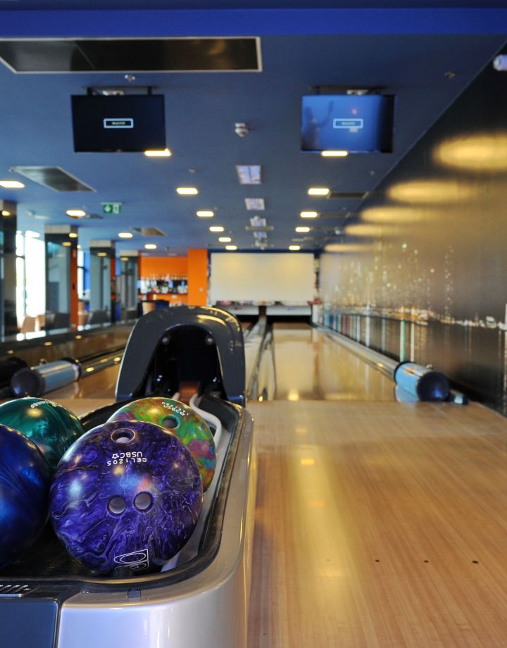 Bowling club